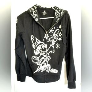 Disney‎ Parks Medium Black and White